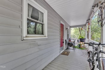 114 Drummond Pl, Cary, NC 27511