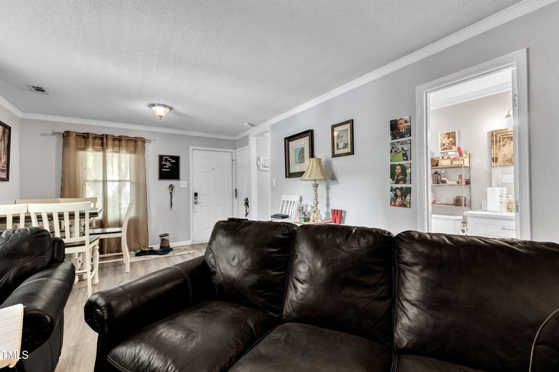 114 Drummond Pl, Cary, NC 27511
