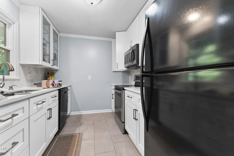 114 Drummond Pl, Cary, NC 27511