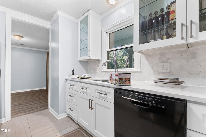 114 Drummond Pl, Cary, NC 27511