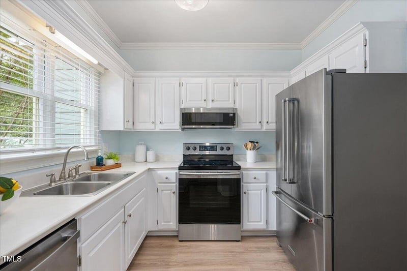 114 Granby Ct, Cary, NC 27511