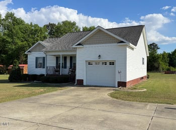 114 Hooks Glenn Dr, Kenly, NC 27542