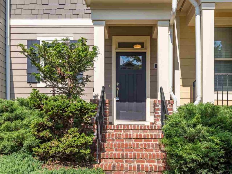 114 Kiley St, Chapel Hill, NC 27516