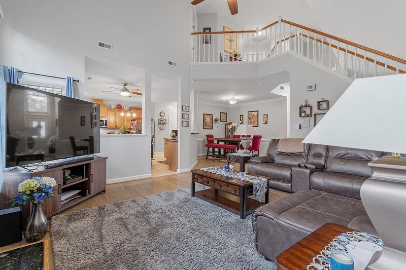 114 Lake Hickory Ct, Cary, NC 27519