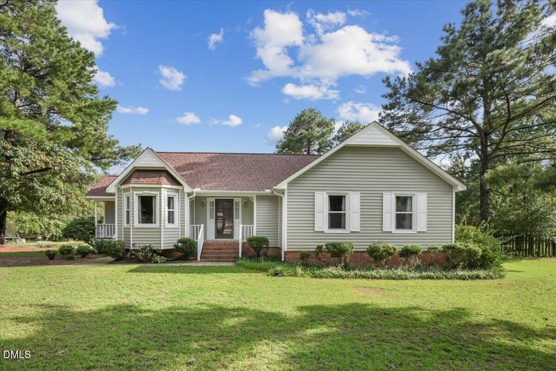 114 Lakeside Cir, Willow Springs, NC 27592