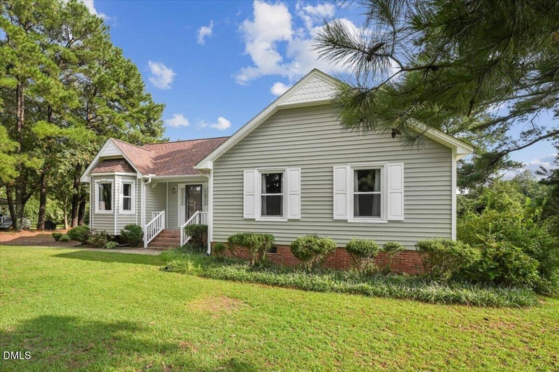 114 Lakeside Cir, Willow Springs, NC 27592
