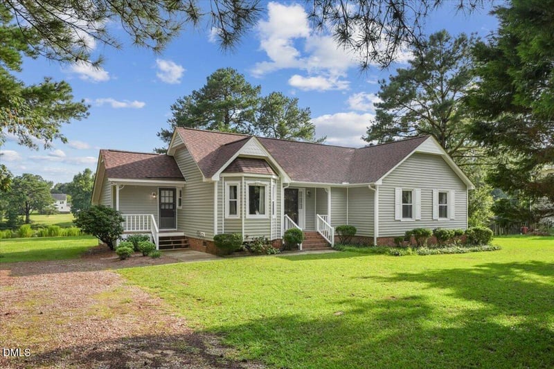 114 Lakeside Cir, Willow Springs, NC 27592