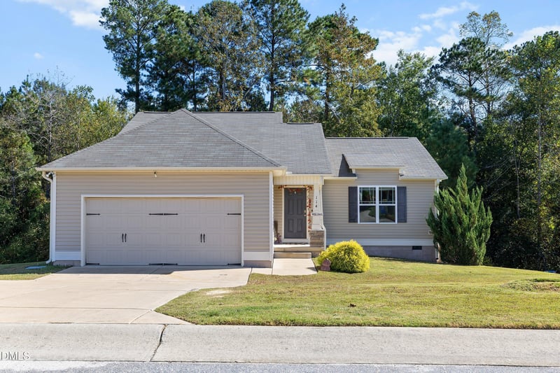 114 Larksdale Cv, Benson, NC 27504