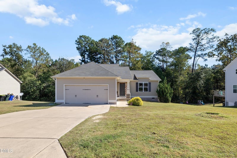 114 Larksdale Cv, Benson, NC 27504