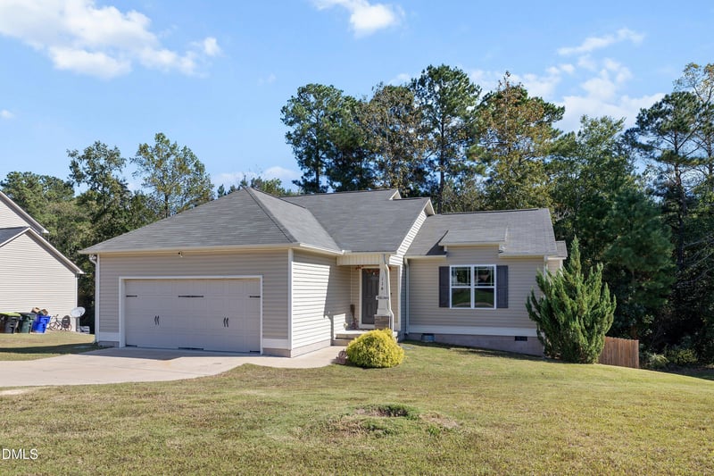 114 Larksdale Cv, Benson, NC 27504