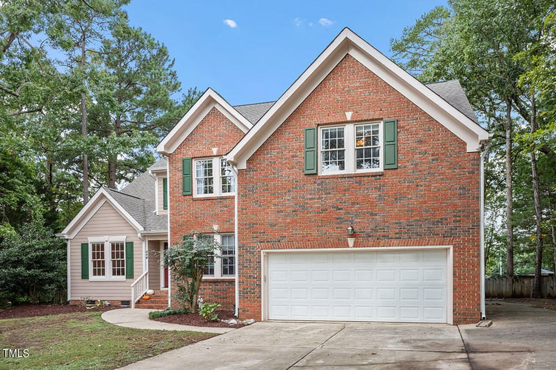 114 Leblanc Ct, Cary, NC 27513