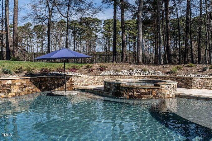114 Lochinvar Ct, Cary, NC 27511