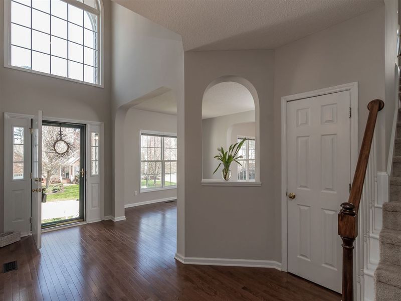 114 Longbridge Dr, Cary, NC 27518