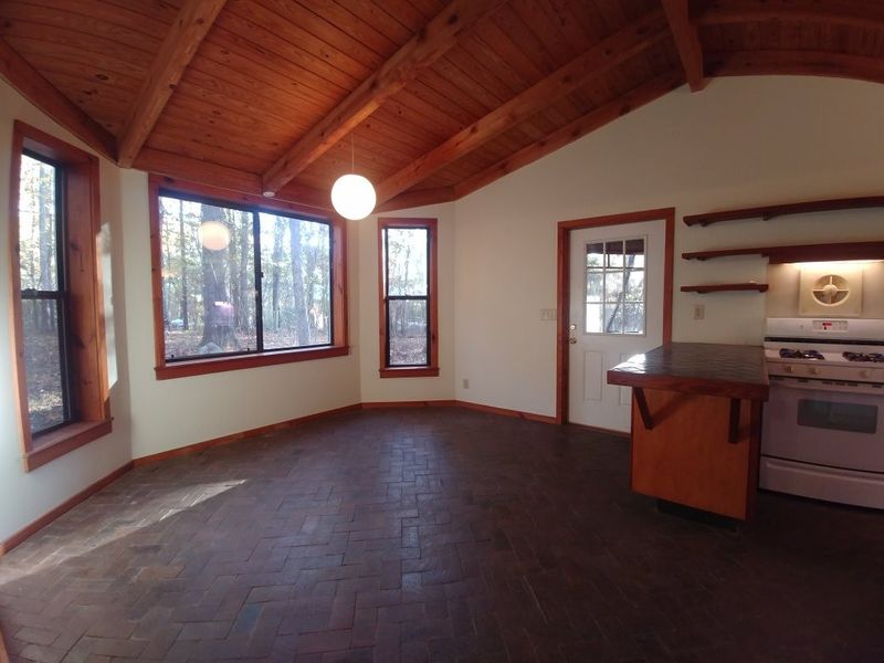 114 Lucky Ln, Chapel Hill, NC 27517