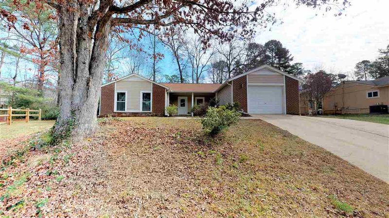 114 Mcdole Cir, Cary, NC 27511