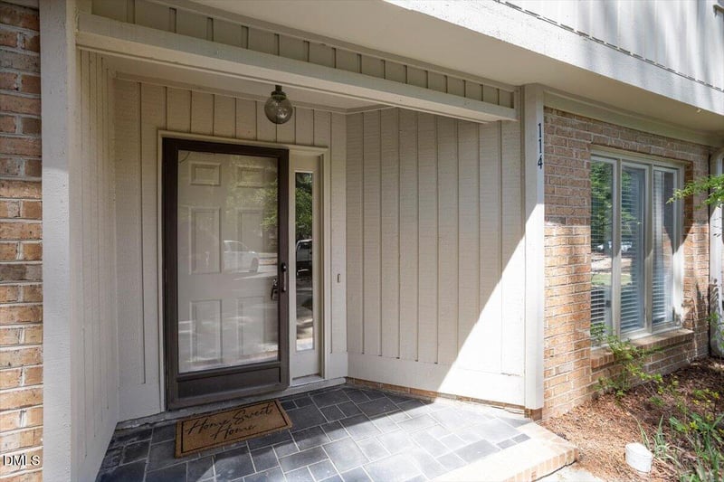 114 Mossbark Ln, Chapel Hill, NC 27514