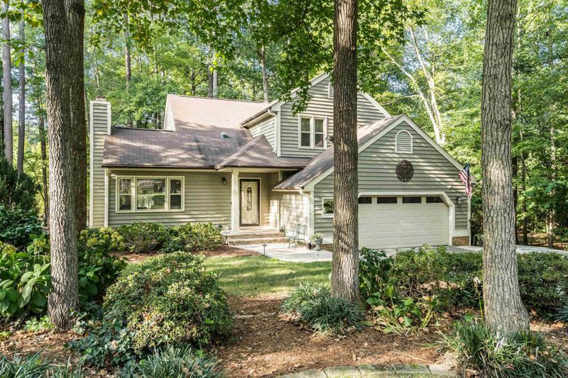 114 Normandale Dr, Cary, NC 27513