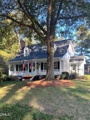 114 Oakdale St, Fuquay Varina, NC 27526