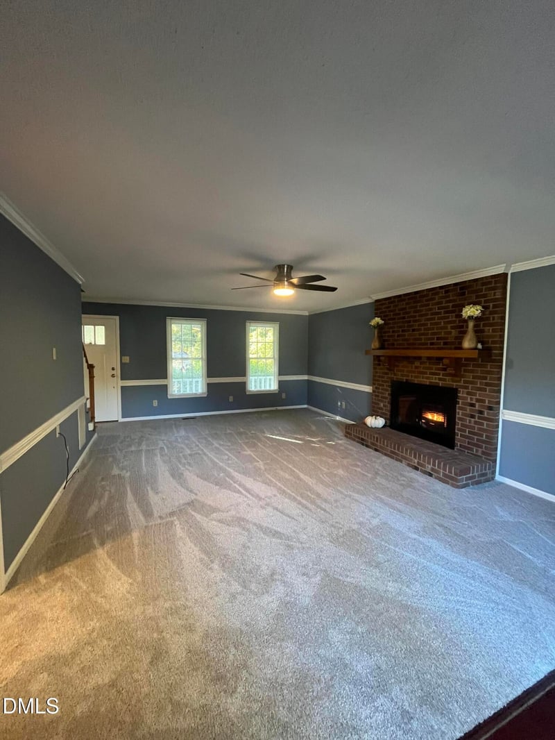 114 Oakdale St, Fuquay Varina, NC 27526