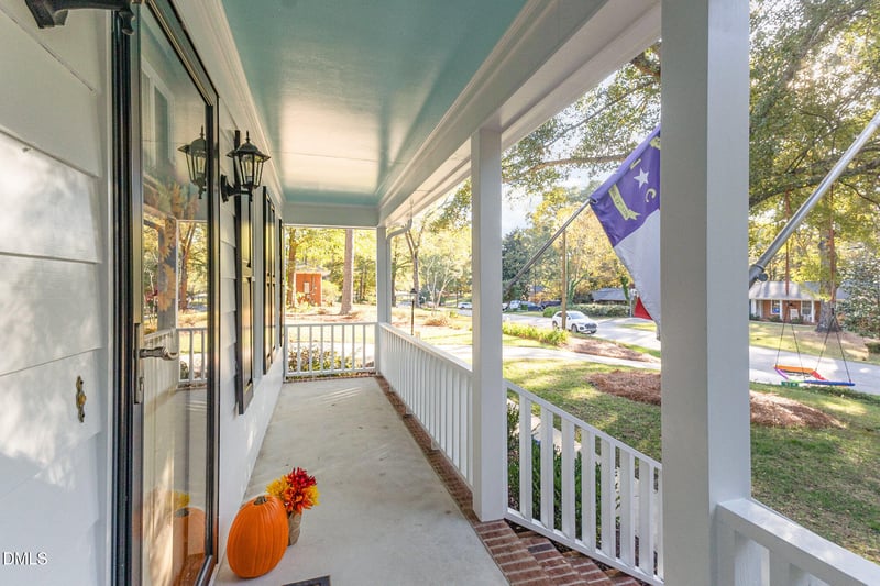 114 Oakdale St, Fuquay Varina, NC 27526