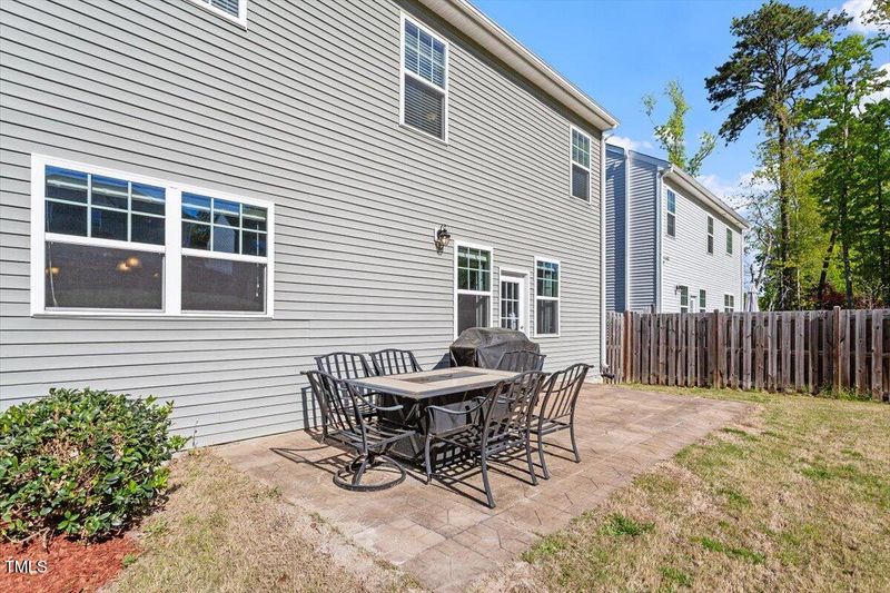 114 Red Robin Rd, Durham, NC 27703