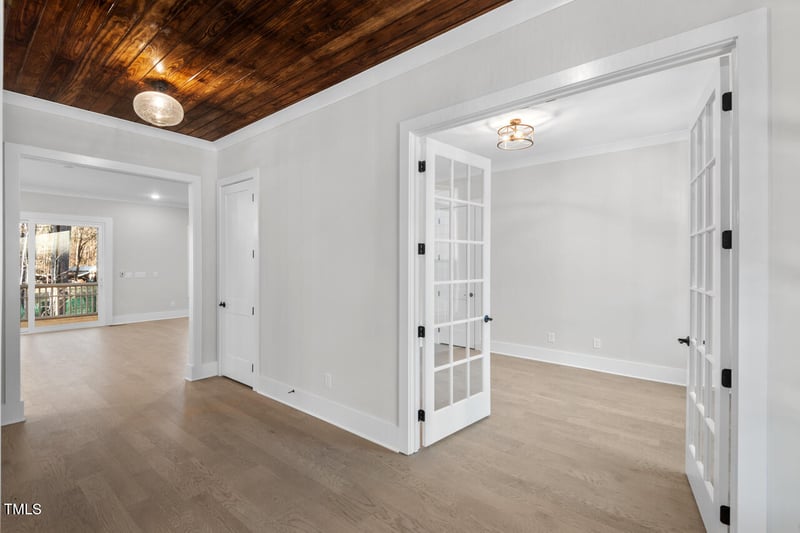 114 Sanderway Dr, Chapel Hill, NC 27516