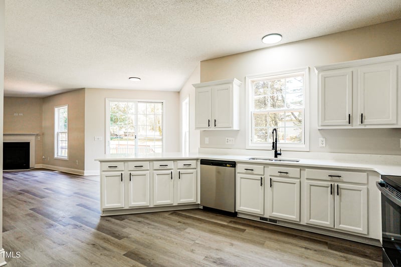 114 Seastone St, Raleigh, NC 27603