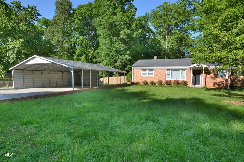 114 Short St, Hillsborough, NC 27278