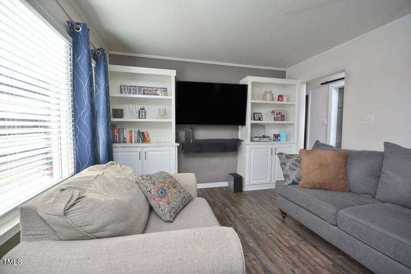 114 Short St, Hillsborough, NC 27278