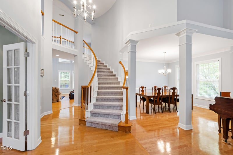 114 Sir Walker Ln, Cary, NC 27519