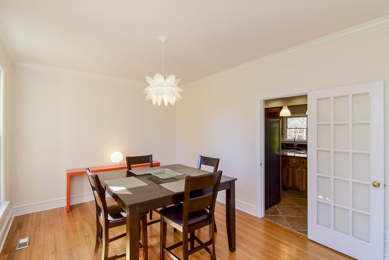 114 Spring Hollow Ln, Cary, NC 27518