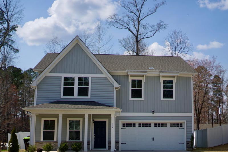 114 Sutherland Dr, Sanford, NC 27330