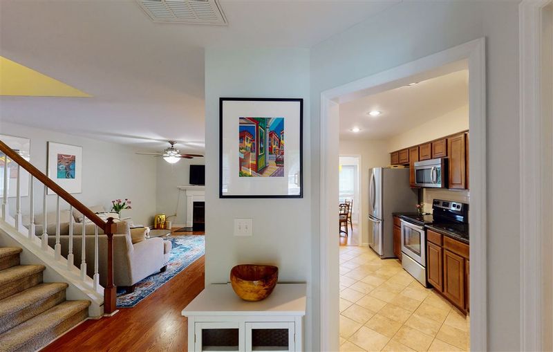 114 Timber Ridge Dr, Durham, NC 27713