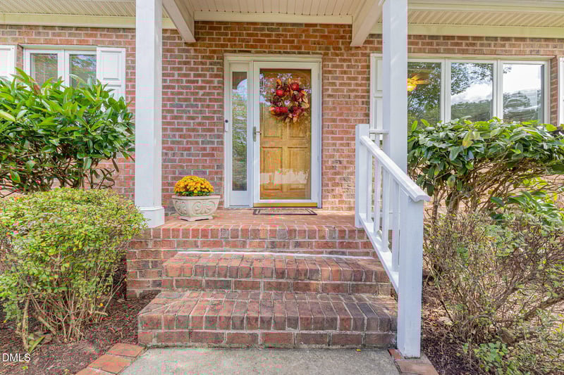 114 Turnberry Ln, Chapel Hill, NC 27517