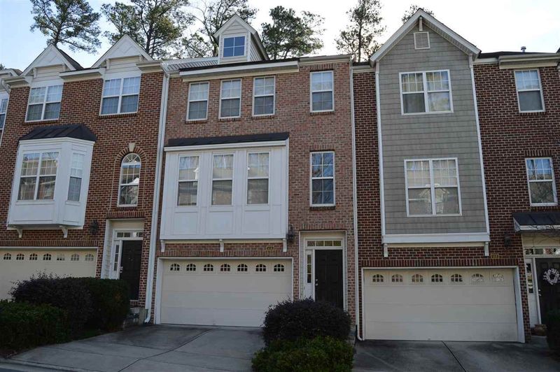 114 Vintage Dr, Chapel Hill, NC 27516