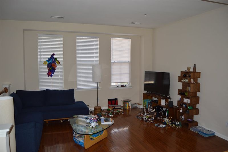114 Vintage Dr, Chapel Hill, NC 27516