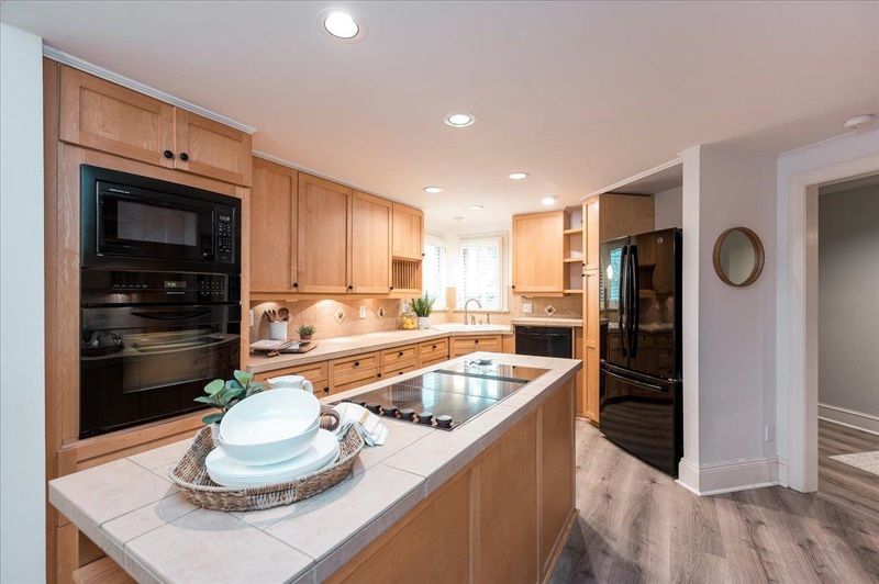 114 Wind Ln, Cary, NC 27518