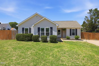 114 Wynbrooke Ln, Selma, NC 27576