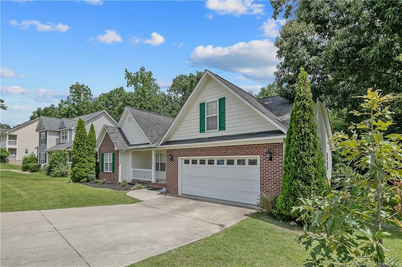 1140 Arailia Dr, Fayetteville, NC 28314