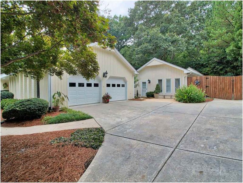 11409 Coachman Way, Raleigh, NC 27614