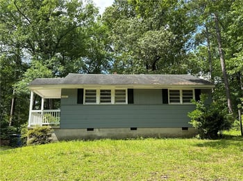 1141 Acorn St, Fayetteville, NC 28303