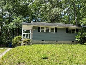 1141 Acorn St, Fayetteville, NC 28303