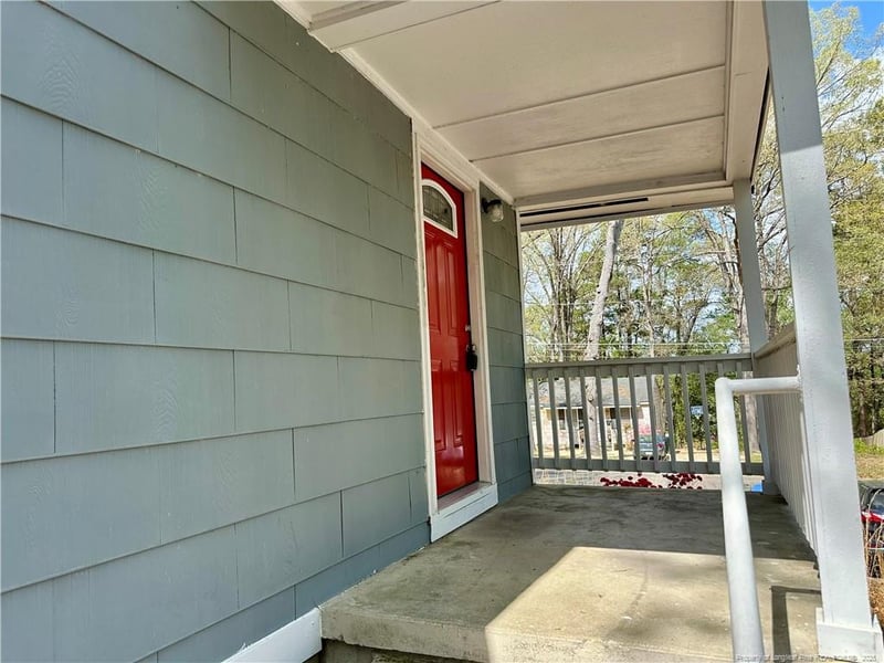 1141 Acorn St, Fayetteville, NC 28303
