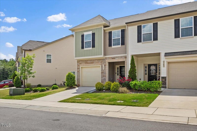 1141 Amber Shadow Dr, Durham, NC 27703