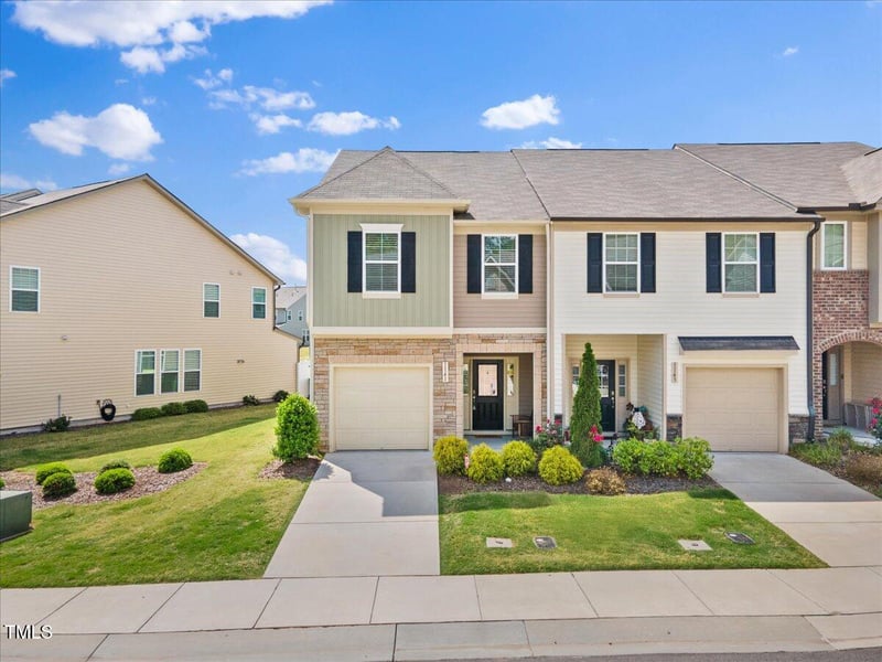1141 Amber Shadow Dr, Durham, NC 27703