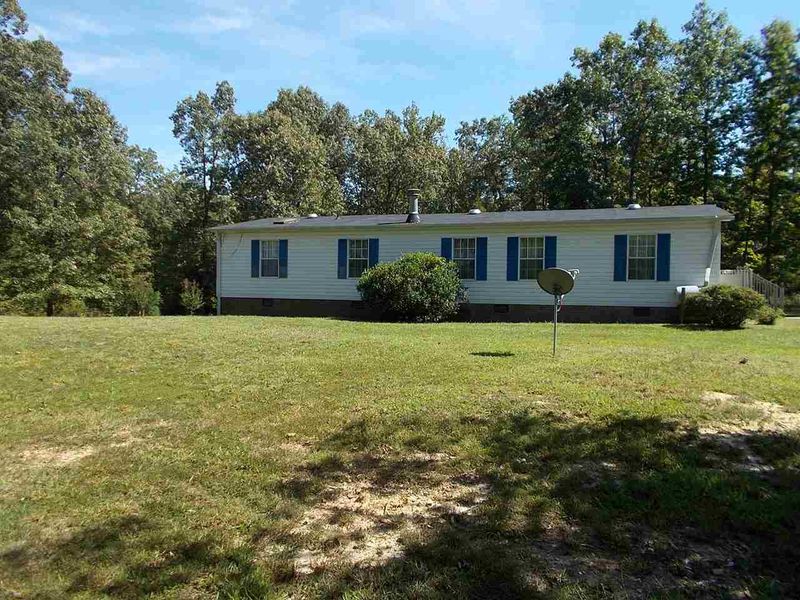 1141 Quakenbush Rd, Snow Camp, NC 27349