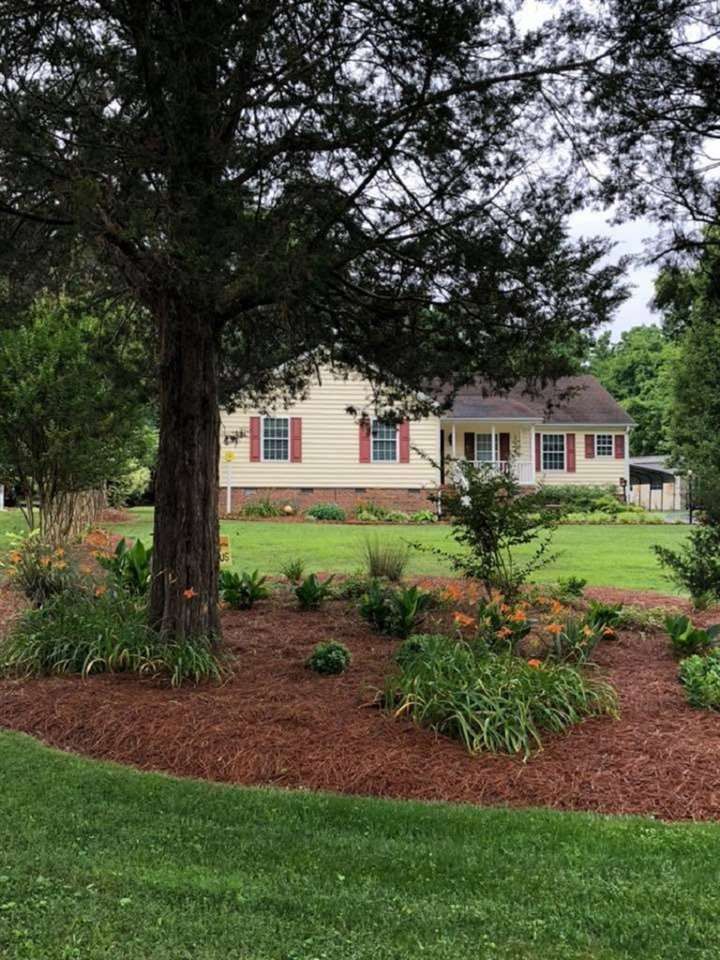 1141 Sam Lee Rd, Graham, NC 27253