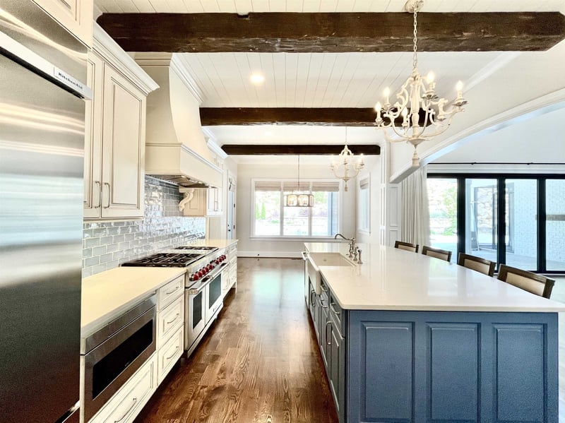 11412 Governors Dr, Chapel Hill, NC 27517