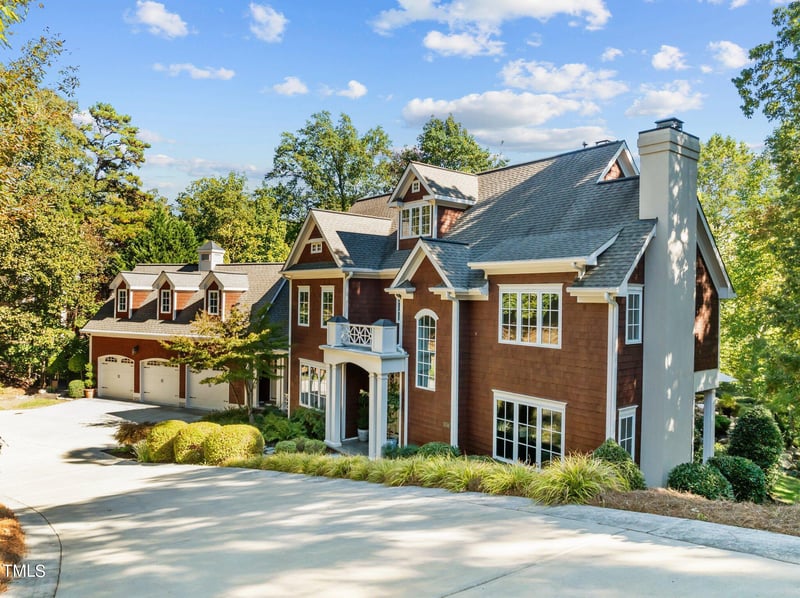 11417 Governors Dr, Chapel Hill, NC 27517