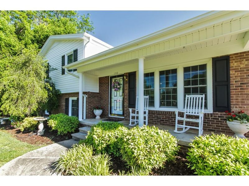 1142 Geneva Albright, Graham, NC 27253
